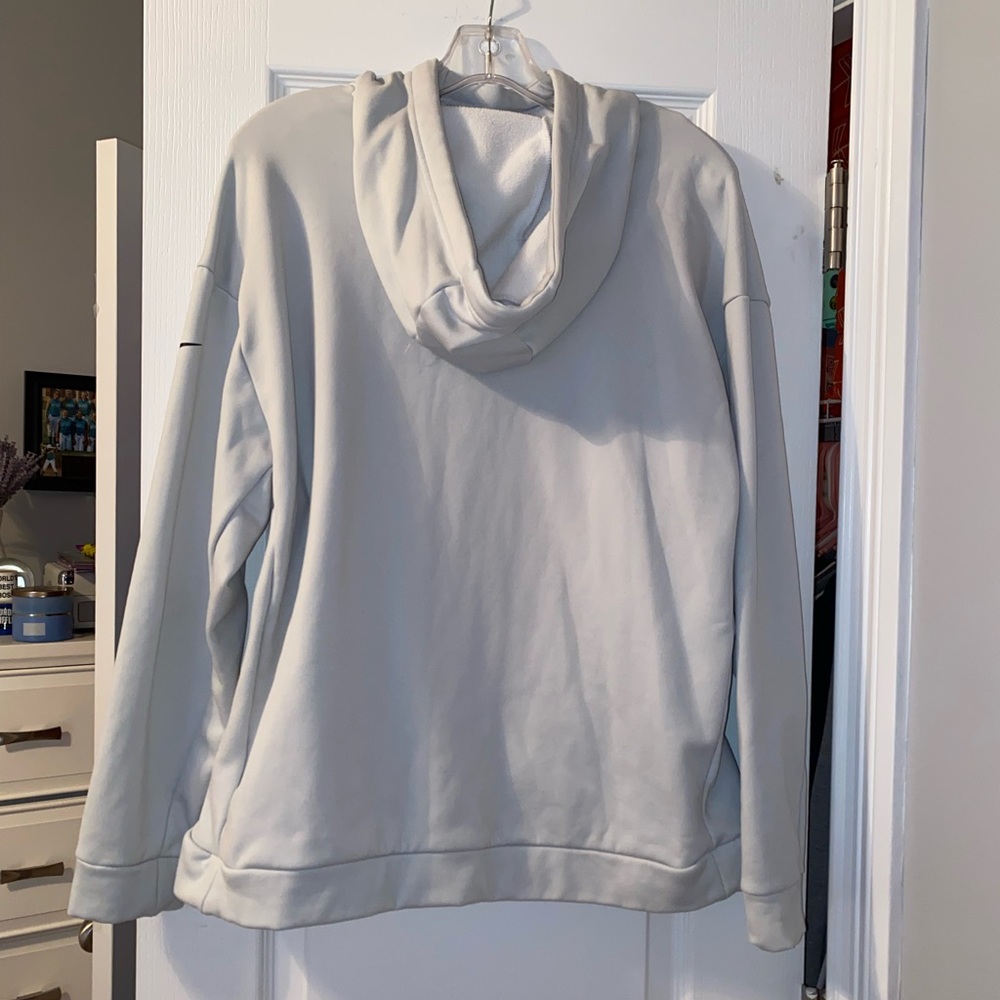 Nike Sweatshirt - Picture 2 of 5